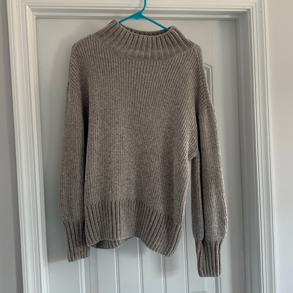 Size L chenille, mock neck sweater. Light grey.